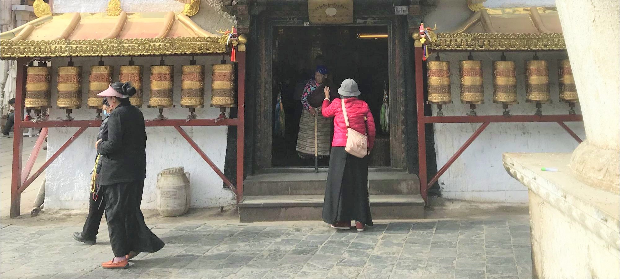 Photos from our Lhasa to Kathmandu Cycling Holiday