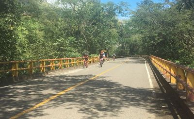 Darren Springer Cycling on the  tour with redspokes