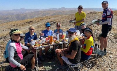 Liz Hewitt Cycling on the  tour with redspokes