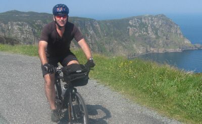 Kevin Sheedy Cycling on the  tour with redspokes
