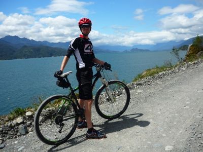 Scott Gillespie Cycling on the  tour with redspokes