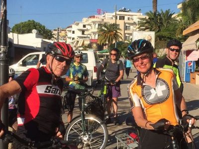 Karen & Geoff Cycling on the  tour with redspokes