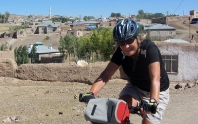 Kathryn Mayne Cycling on the  tour with redspokes