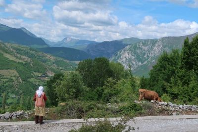 Michael Heath Cycling on the  tour with redspokes