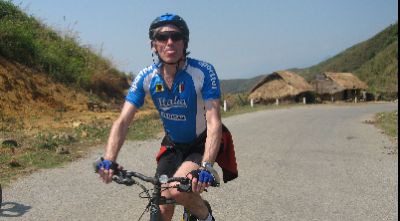 Peter Marsden Cycling on the  tour with redspokes