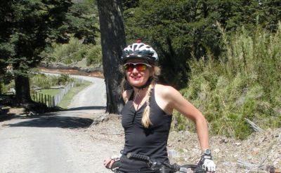 Vik Lomax Cycling on the  tour with redspokes