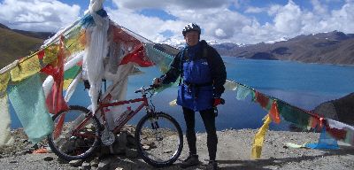 Alan Sales Cycling on the  tour with redspokes