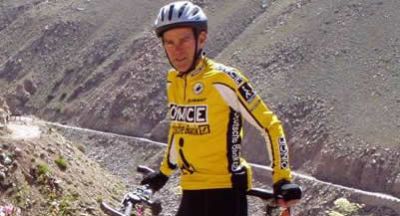 John Kime Cycling on the  tour with redspokes