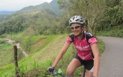 Dominique Bongaerts Cycling on the  tour with redspokes