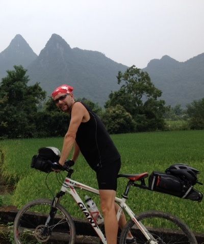Ian Hadden Cycling on the  tour with redspokes