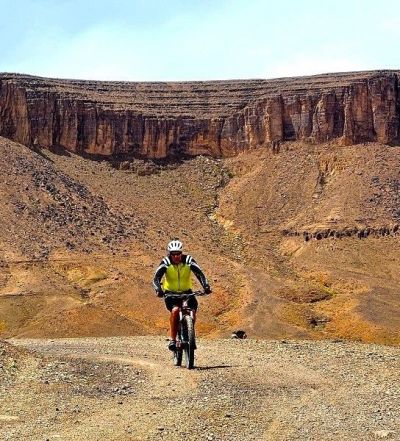 Ian Pierce-Hayes Cycling on the  tour with redspokes