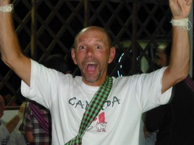 Ian Hadden Cycling on the  tour with redspokes