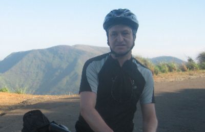 Robert Burford Cycling on the  tour with redspokes