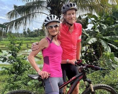 Lynne and Andy  Cycling on the  tour with redspokes
