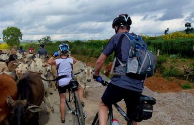 Nigel Fielden Cycling on the  tour with redspokes