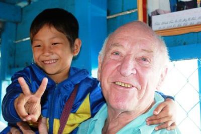 Don Stephen Cycling on the  tour with redspokes