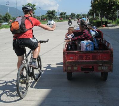 Peter and Jannie Werkhove Cycling on the  tour with redspokes