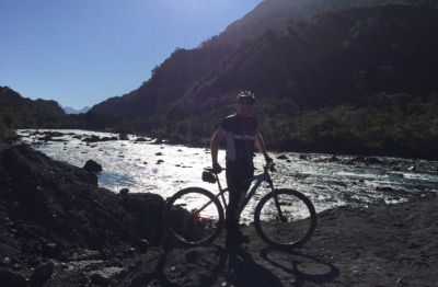 William Laufs Cycling on the  tour with redspokes