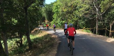 Dee Finlay Cycling on the  tour with redspokes