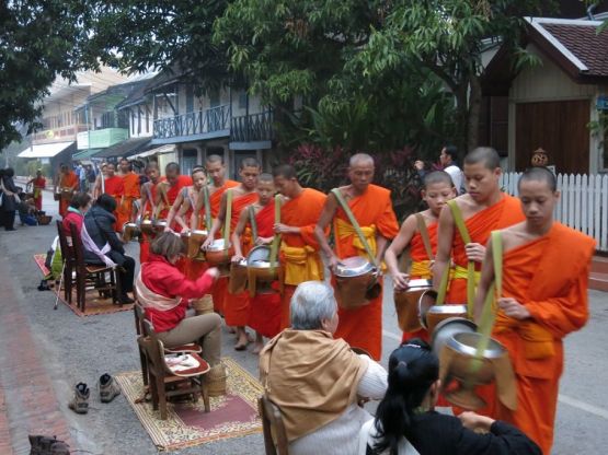 Explore redspokes' Laos - Luang Prabang to Vientiane Bicycle Tour