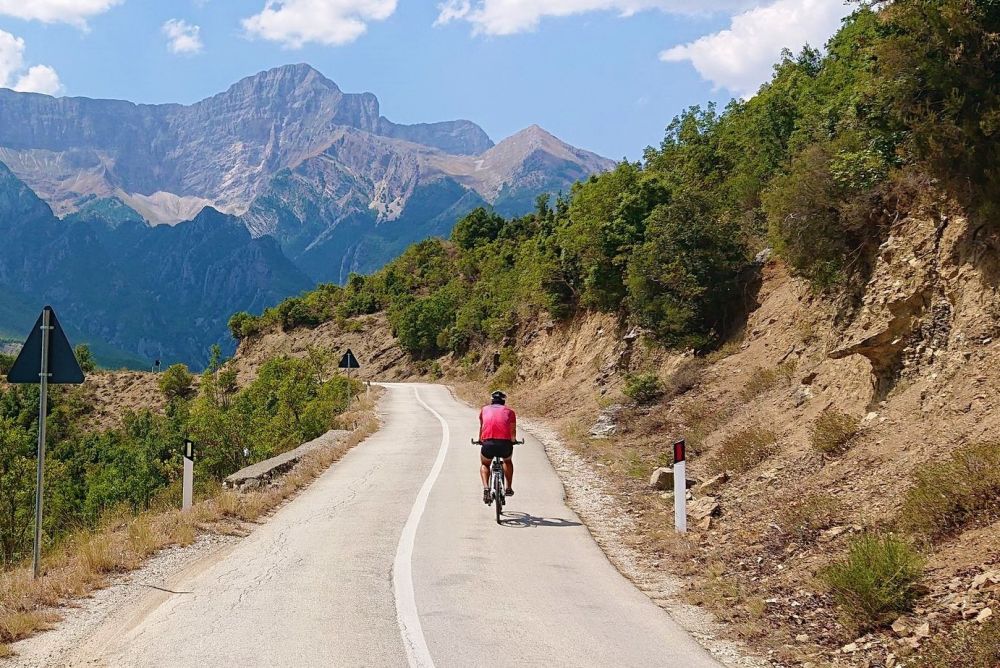 Cycle e-bike tours on the Albania - Classic cycling tour